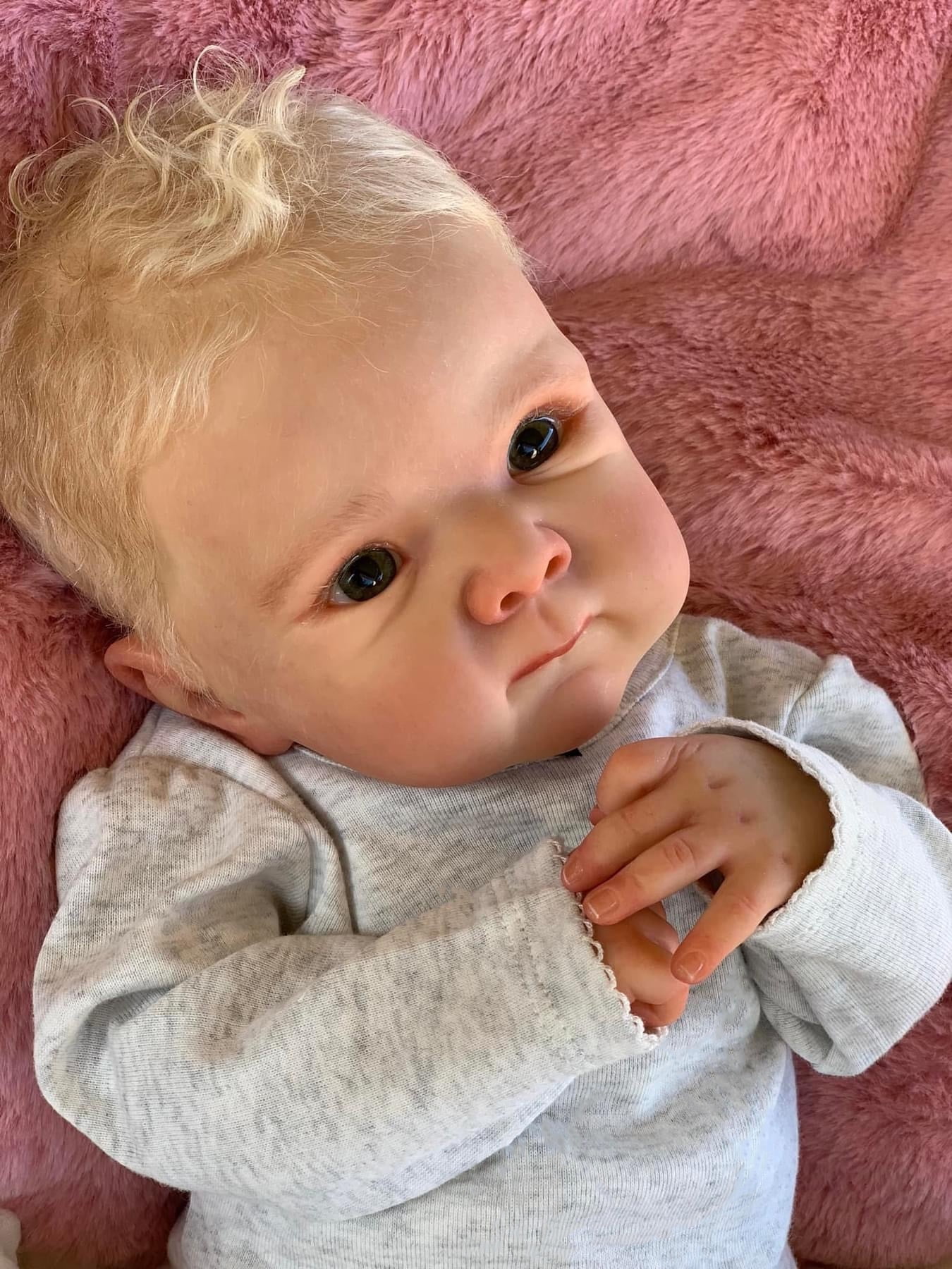 Reborn Baby Dolls - 18" Realistic Newborn Baby Doll, Lifelike Handmade Cloth Body Adorable Reborn Doll, Advanced Painted Gift Set for Kids Age 3+