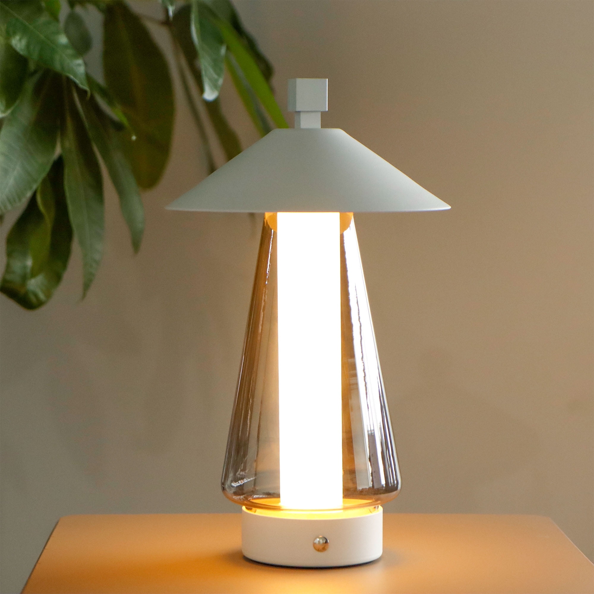 Rechargeable Battery Powered Lamp with LED Bulb Cordless Accent Lamp ...