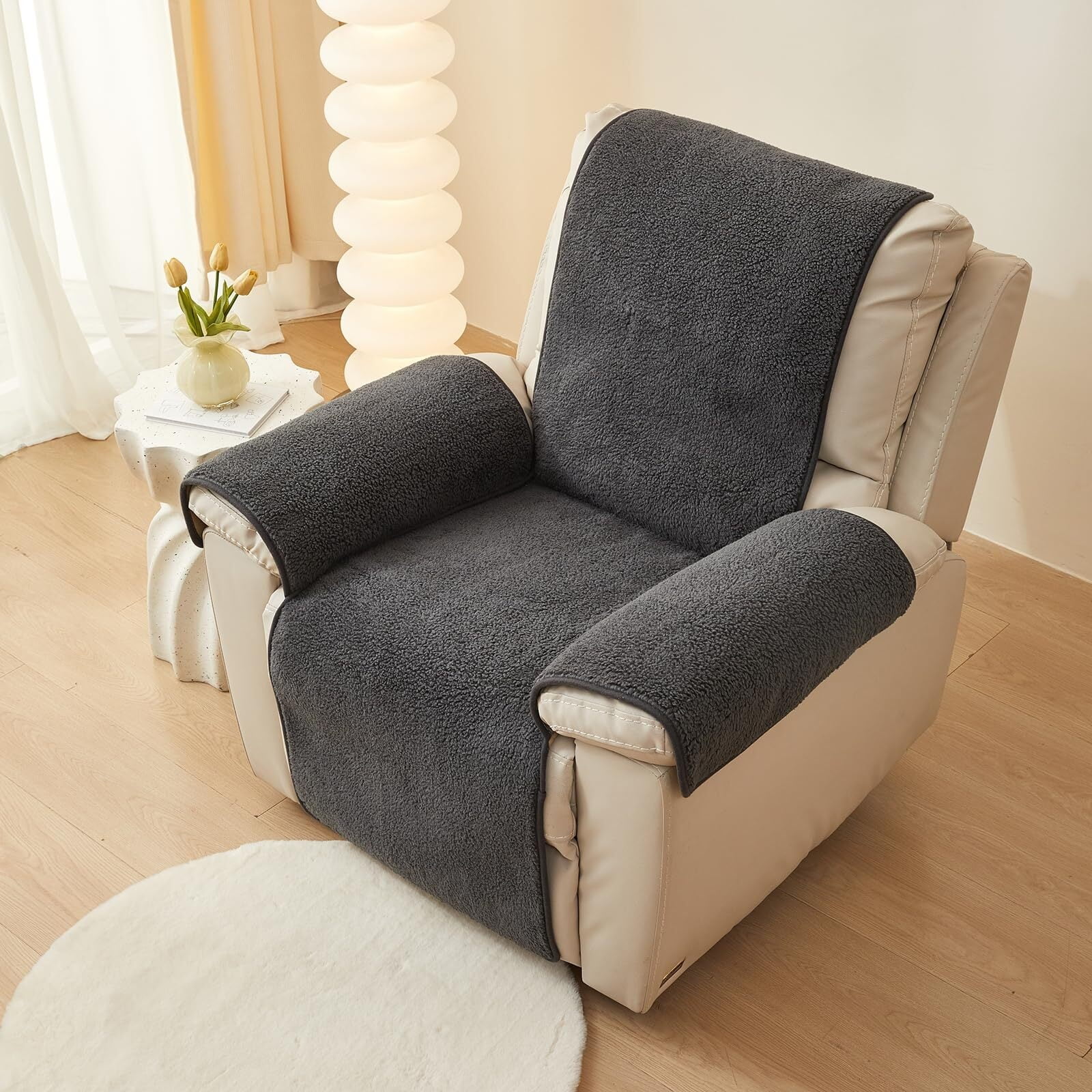 Recliner Chair Covers Fleece Soft Warm Sofa Slipcover Furniture Protector Non-Slip Washable Reclining Chair Cover for Kids, Pets