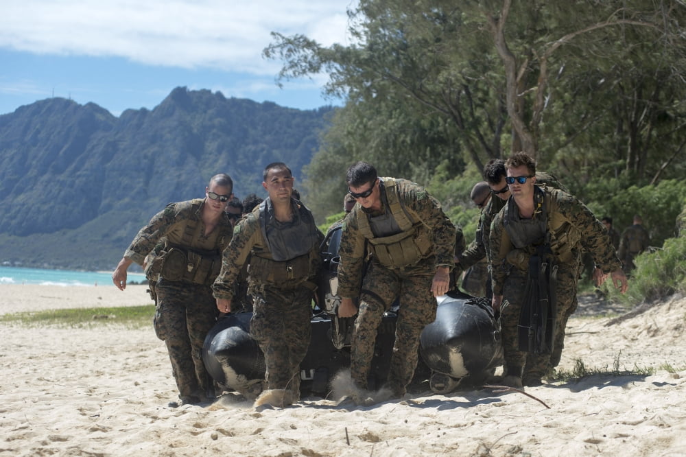 Reconnaissance Marines carry a Combat Rubber Raiding Craft Canvas Art - Stocktrek Images (35 x 23)
