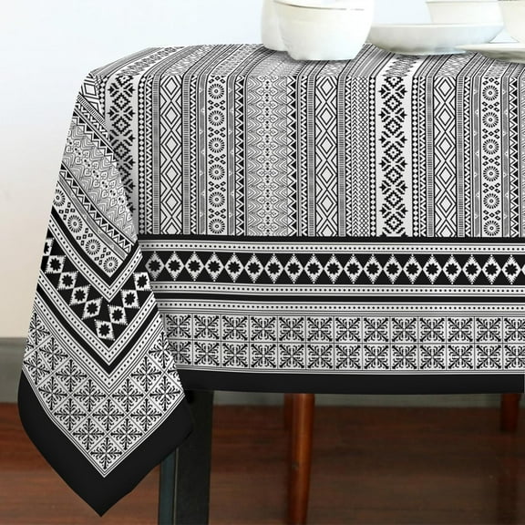 Rectangle Tablecloth - 60 x 84 Inch Black and White Tablecloth Classic Bohemia Printed Table Cover for Farmhouse Decoration, Suitable for Home, Kitchen Dining