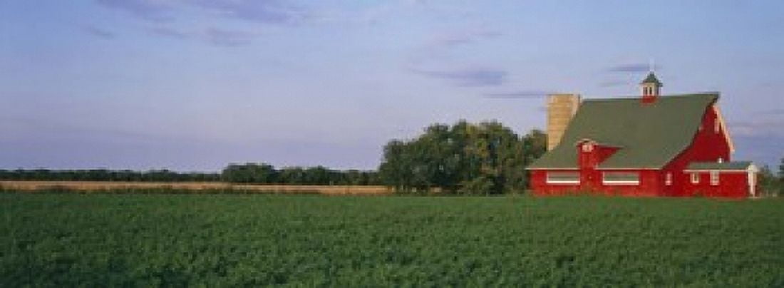 Red Barn Kankakee IL USA Canvas Art - Panoramic Images (18 x 7)