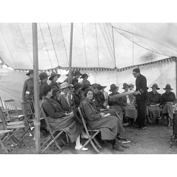 Red Cross 1916. Nred Cross Instructions In Care Of The Sick At The American Women'S National Service School 1916.