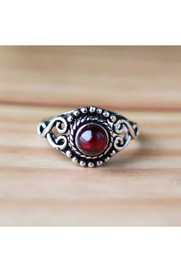 Red Garnet Ring, 925 Silver Ring, January Birthstone, Boho Jewelry, Vintage Ring, Oxidized Ring, Cabochon Ring, Dainty Ring, Promise Ring