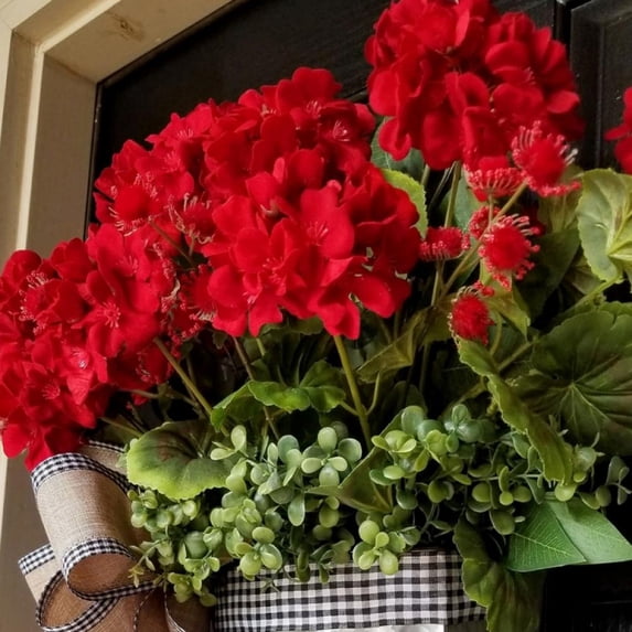 Red Geranium Bucket Spring Wreaths Summer Wreath, Artificial Daisy Flower Garland for Front Door