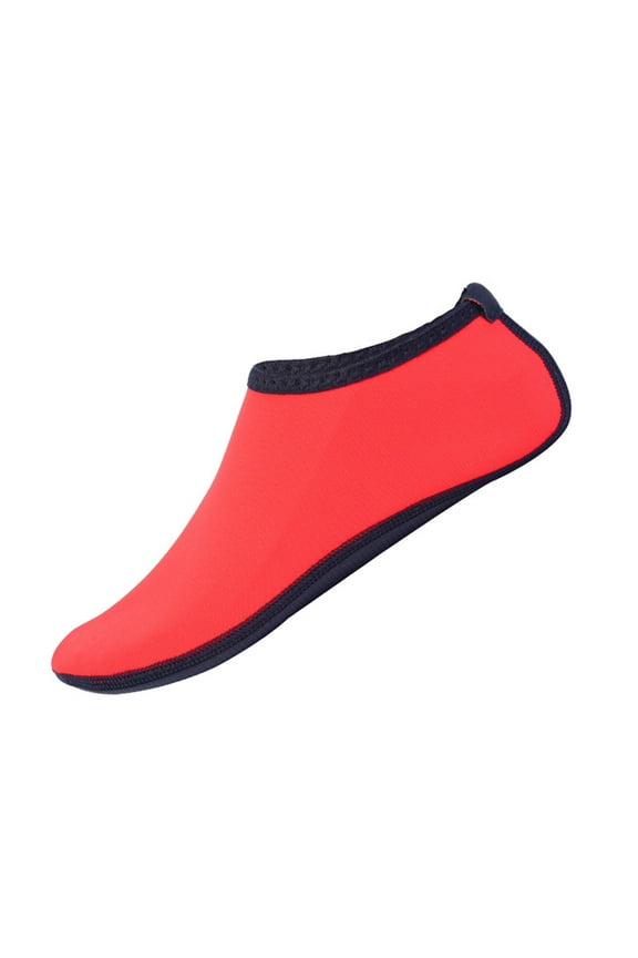 Red Kids Beach Water Socks For Diving And Water Sports With Rubber Sole And Fast Drying Design, Recommended For Ages 3-11 Years In Size L