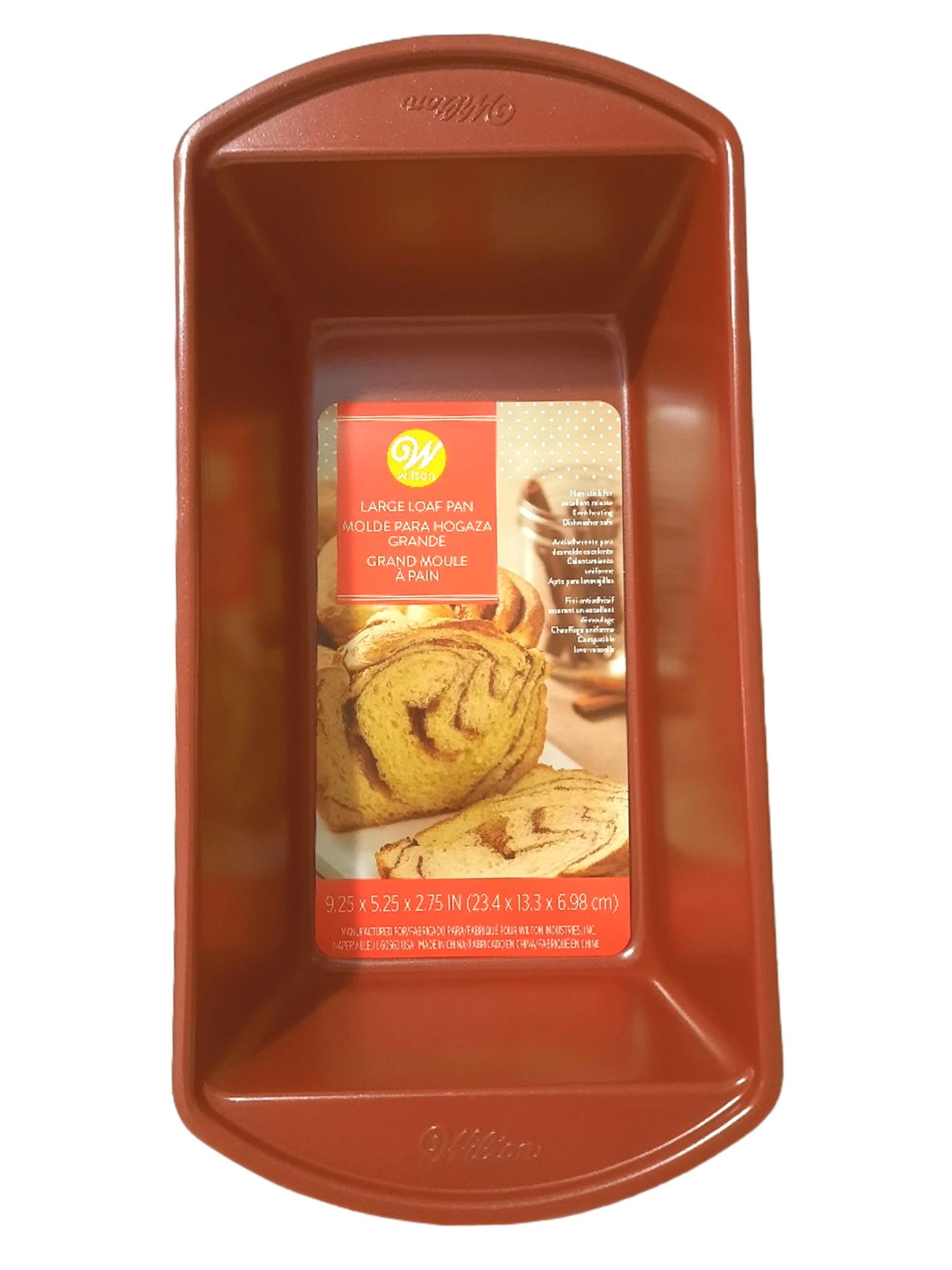 Red Large Loaf Pan Wilton Non Stick 9.25 x 5.25 x 2.75 Christmas