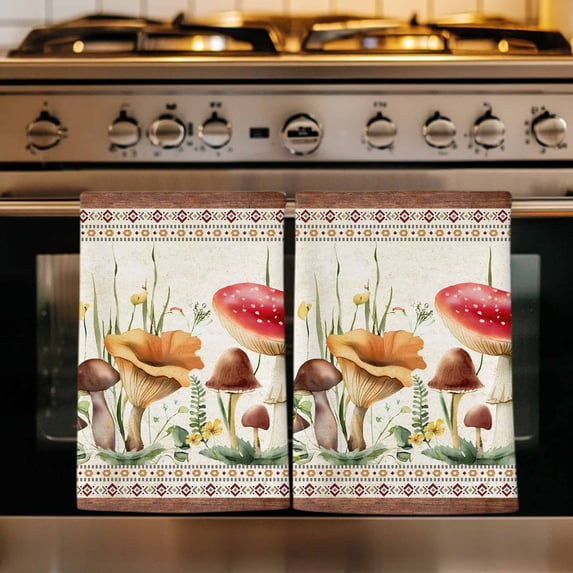 Red Mushroom Kitchen Towels Set of 1, Vintage Pastoral Botanical Retro Art Absorbent Dish Towels for Kitchen, Microfiber Hand Towel, Quick Drying Tea Towel for Cleaning Decorative Dishcloths
