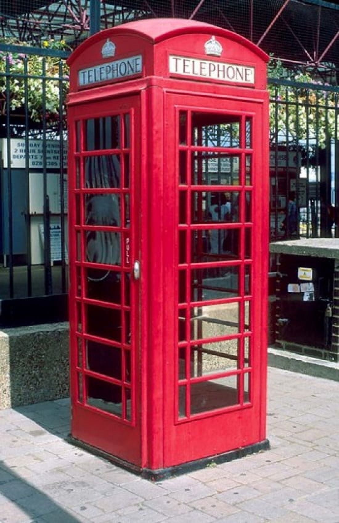 Red Telephone Booth London England Canvas Art - David R Frazier DanitaDelimont (22 x 34)