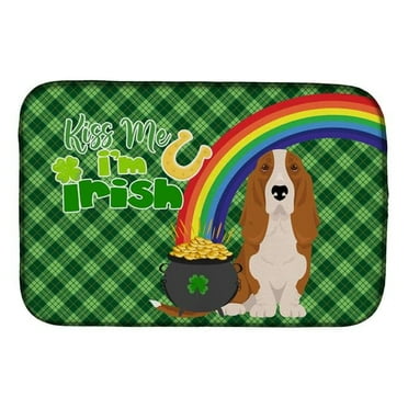 Red and White Tricolor Basset Hound St. Patricks Day Dish Drying Mat