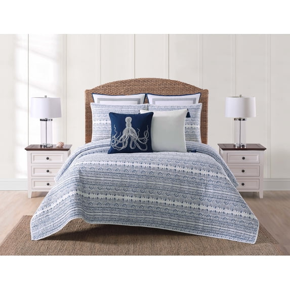 Oceanfront Resort Reef White and Blue Cotton 3-Piece Full/Queen Quilt Set, coastal themed, for Men and Women, OEKO-TEX Certified Confidence