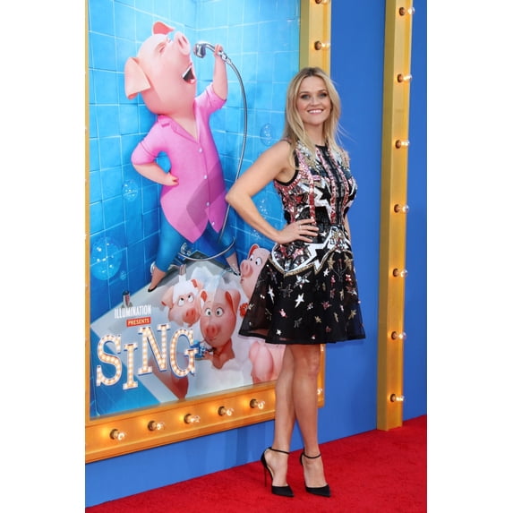 Reese Witherspoon At Arrivals For Sing Premiere, L.A. Live, Los Angeles, Ca December 3, 2016. Photo By Priscilla GrantEverett Collection Celebrity (16 x 20)