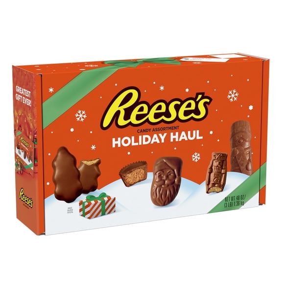 Reese's Assorted Chocolate and Peanut Butter Christmas Candy, Bulk Box 48 oz