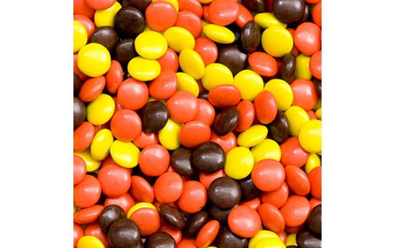 REESE'S PIECES Candy, 25 lbs