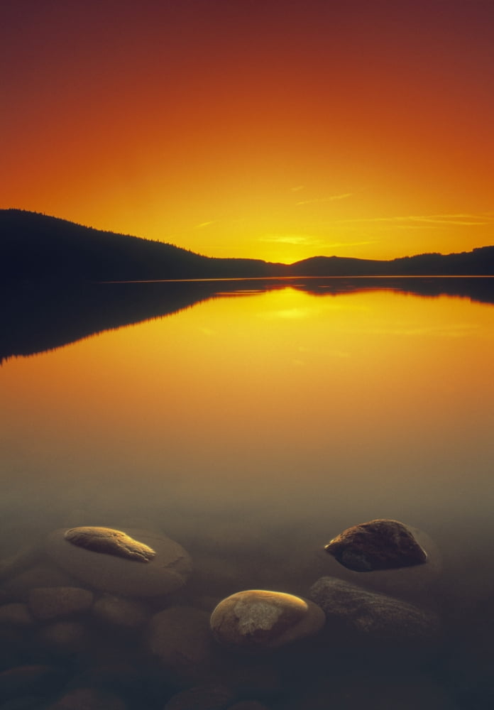 Reesor Lake At Sunset Cypress Hills Interprovincial Park Elkwater Alberta Canada Canvas Art - Darwin Wiggett Design Pics (11 x 16)