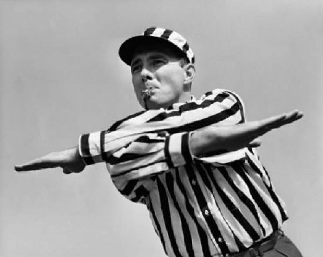 Referee giving an Incomplete Forward Pass signal Canvas Art - (18 x 24)