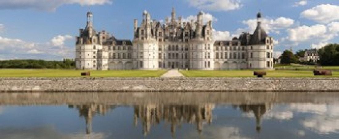 Reflection of a castle in a river Chateau Royal De Chambord Loire-Et-Cher Loire Valley Loire River Region Centre France Canvas Art - Panoramic Images (15 x 6)