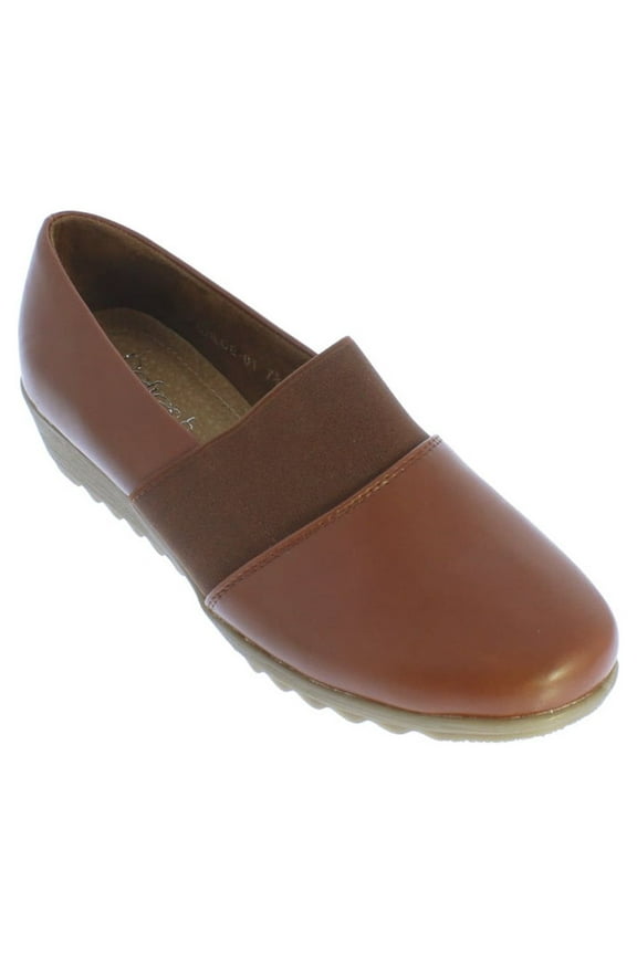 Chloe-01 Women's Comfort Low Wedge in Brown