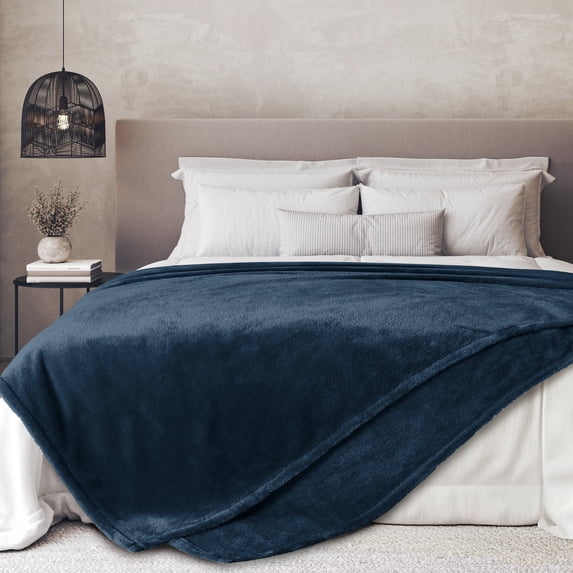 Regal Living Ultra Soft Plush Fleece Blanket, Double-Sided Cozy Warm Twin, Navy, 66" x 90"
