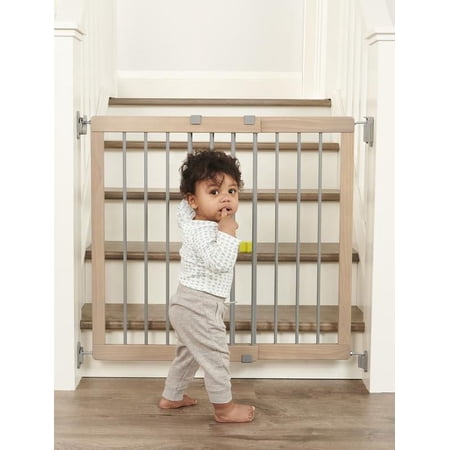 Regalo Heritage and Home Extra Wide Stairway Baby Safety Gate, Ages 6 to 24 Months