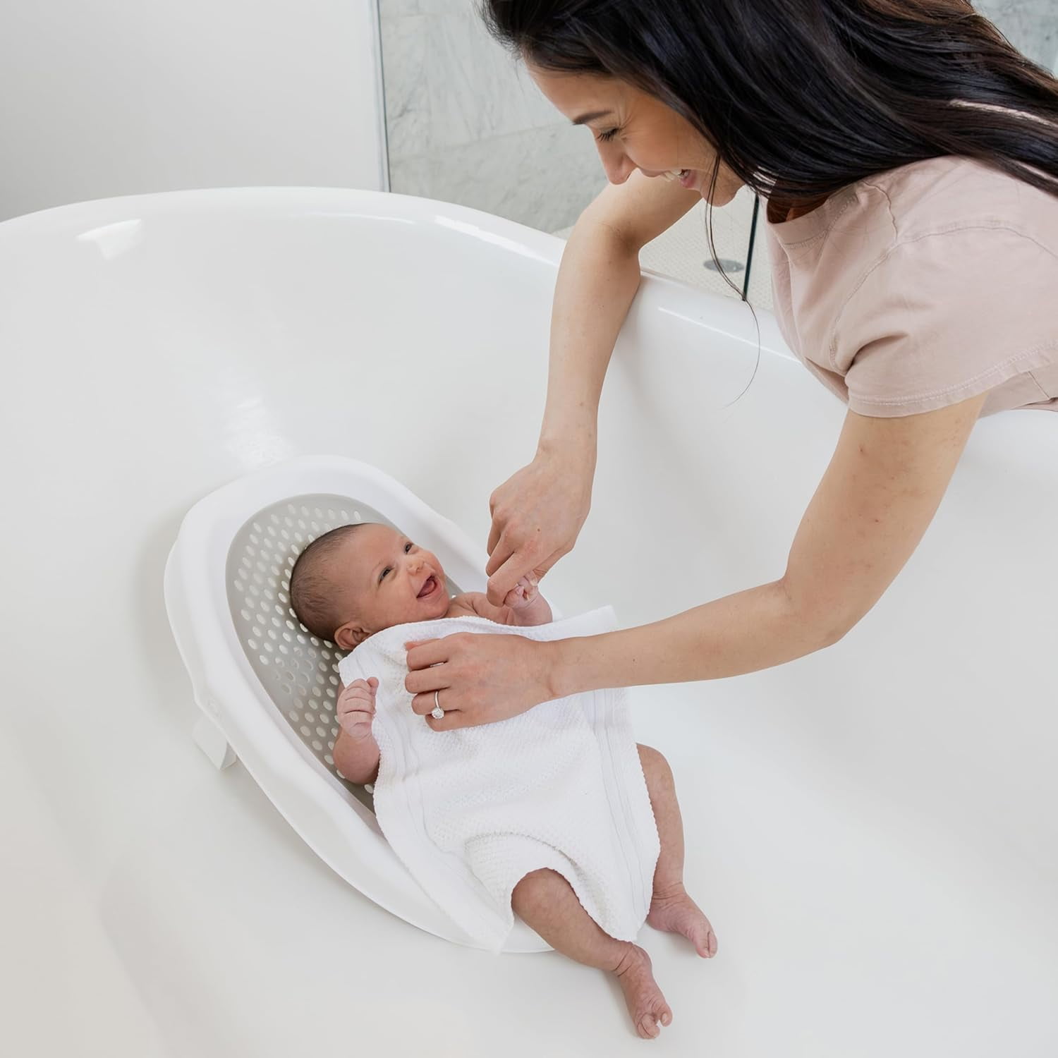 Regalo Newborn Baby Bath Support Positioner, White, Ergonomic