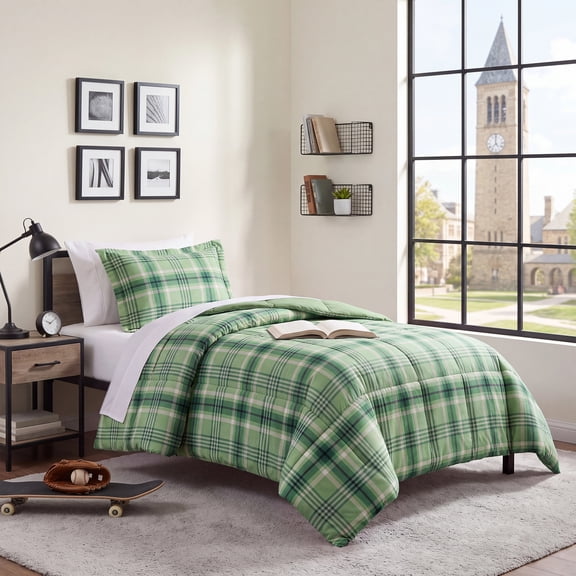 Regency Heights 2-Piece Plaid Comforter Set, Extra Soft Down Alternative Comforter Bed Set for Dorm, Reversible Bedding Set with Pillow Sham for All Season, Green, Twin/Twin XL