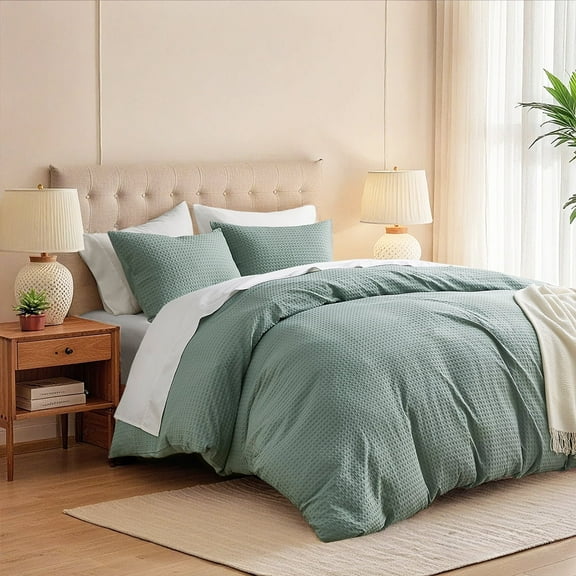 Regency Heights Twin/Twin XL Duvet Cover Set, Soft Duvet Cover, 2-Piece Dorm Bedding Set with Pillow Shams, Sage Green