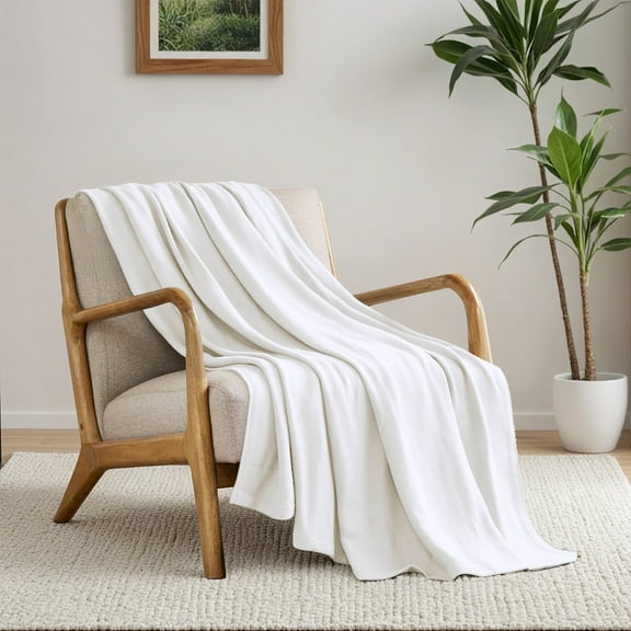 Regency Heights Cozy Bamboo Cotton Blanket, Lightweight Blanket for Sofa Couch, All Season Breathable Bed Blanket for Hot Sleepers with Diamond Jacquard, Twin, White