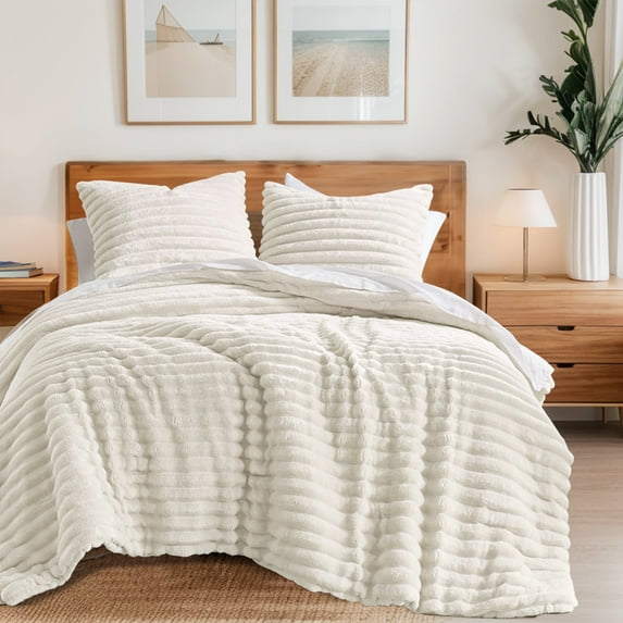 Regency Heights Full/Queen Fluffy Ribbed Plush Comforter Set 3-Piece Bedding Set Ivory