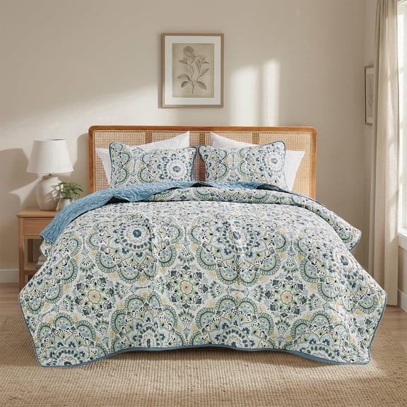 Regency Heights Full/Queen Quilt Set, 3-Piece Reversible Bedspread Coverlet Set, Green Quilted Bedding Set with Shams for All Season