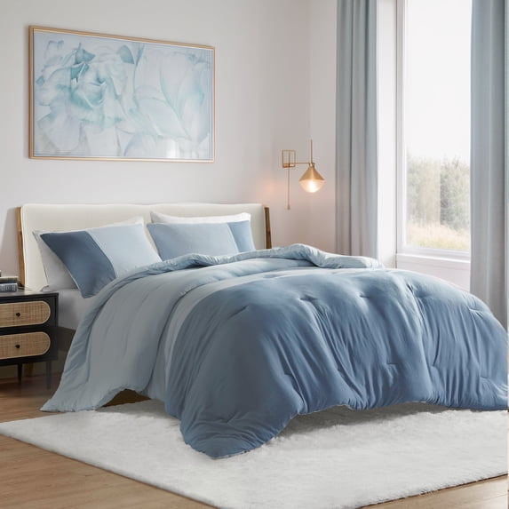 Regency Heights Full/Queen Soft Washed Color Block Comforter Set 3-Piece Bedding Set Blue