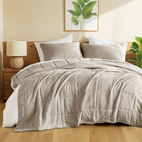 Regency Heights Lightweight Quilt Sets , 3 Piece Soft Bedding Sets, Full/Queen Coverlet Set with Pillow Shams, Neutral