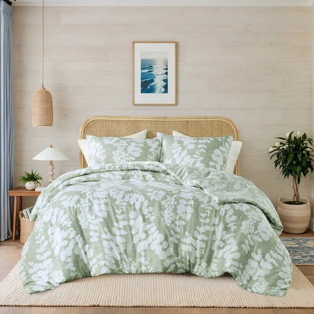 Regency Heights King Comforter Set, Reversible Floral King Bedding Comforter Set, Green, 3-Piece