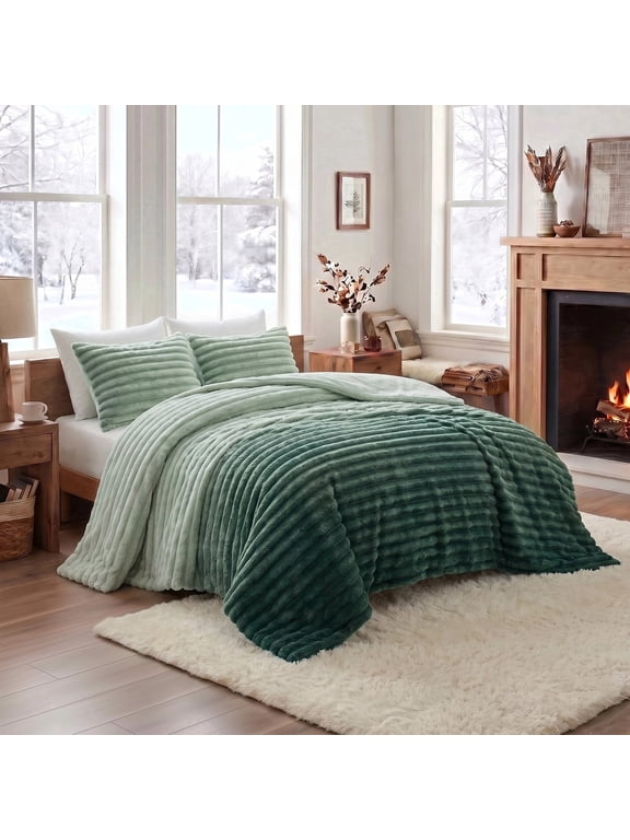 King/Cal King Size Comforter Set, Fluffy Ribbed Plush Comforter Set, 3-Piece Bedding Set, Green Ombre