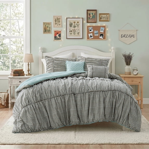 Regency Heights King Comforter Set 5 Pieces, Green Plaid Ruched Design with Decorative Pillows, Soft Microfiber Bedding Sets for All Seasons