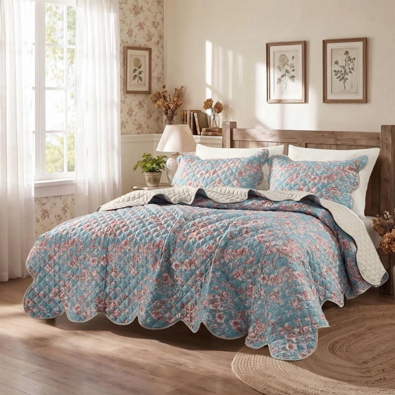 Regency Heights Twin Size Dorm Quilt Set, 2-Piece Lightweight Rose Garden Coverlet Bedspread with Scalloped Edge, Floral Vintage Quiltted Bedding Set with Sham for All Season, Blue