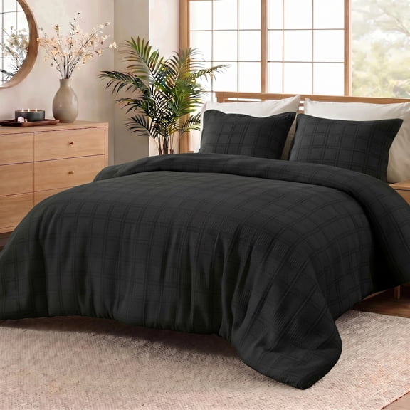 Regency Heights Waffle Weave Comforter Set, Full/Queen Size Textured Comforter Bed Set, 3-Piece Lightweight Bedding Set with Pillow Shams for All Season, Black