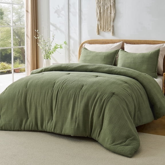 Regency Heights Waffle Weave Comforter Set, Full/Queen Size Textured Comforter Bed Set, 3-Piece Lightweight Bedding Set with Pillow Shams for All Season, Green