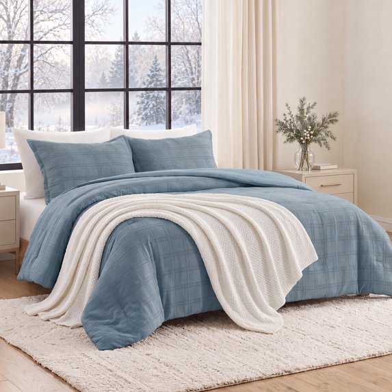 Regency Heights King/Cal King Comforter Set, 3-Piece Waffle Weave Textured Bedding Set with Soft Lightweight Comforter and Pillow Shams, Cozy 3D Textured Design for All Season, Blue