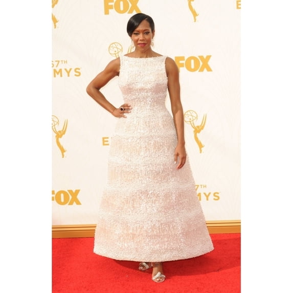 Regina King At Arrivals For 67Th Primetime Emmy Awards 2015 - Arrivals 2 The Microsoft