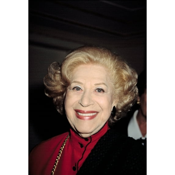 Regina Resnik At The Metropolitan Opera Guild Luncheon Ny 4252003 By Cj Contino Celebrity