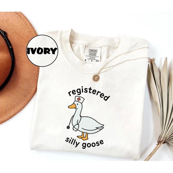 Registered Goose Rn Nurse Goose Gag Nurse T-Shirt All Size S-3XL