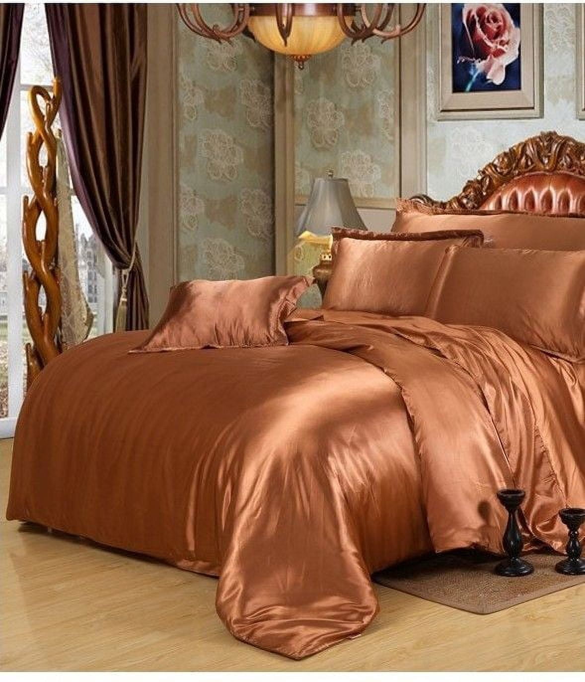 Reliable Bedding 100% Silk Satin Comforter, Silky Soft Quilt Luxury Hotel Quality Bedding Comforter Coral, Box Stitched, 300 GSM, Lightweight & Cozy Bedding For Better Sleep (Full/Queen, 90x90)