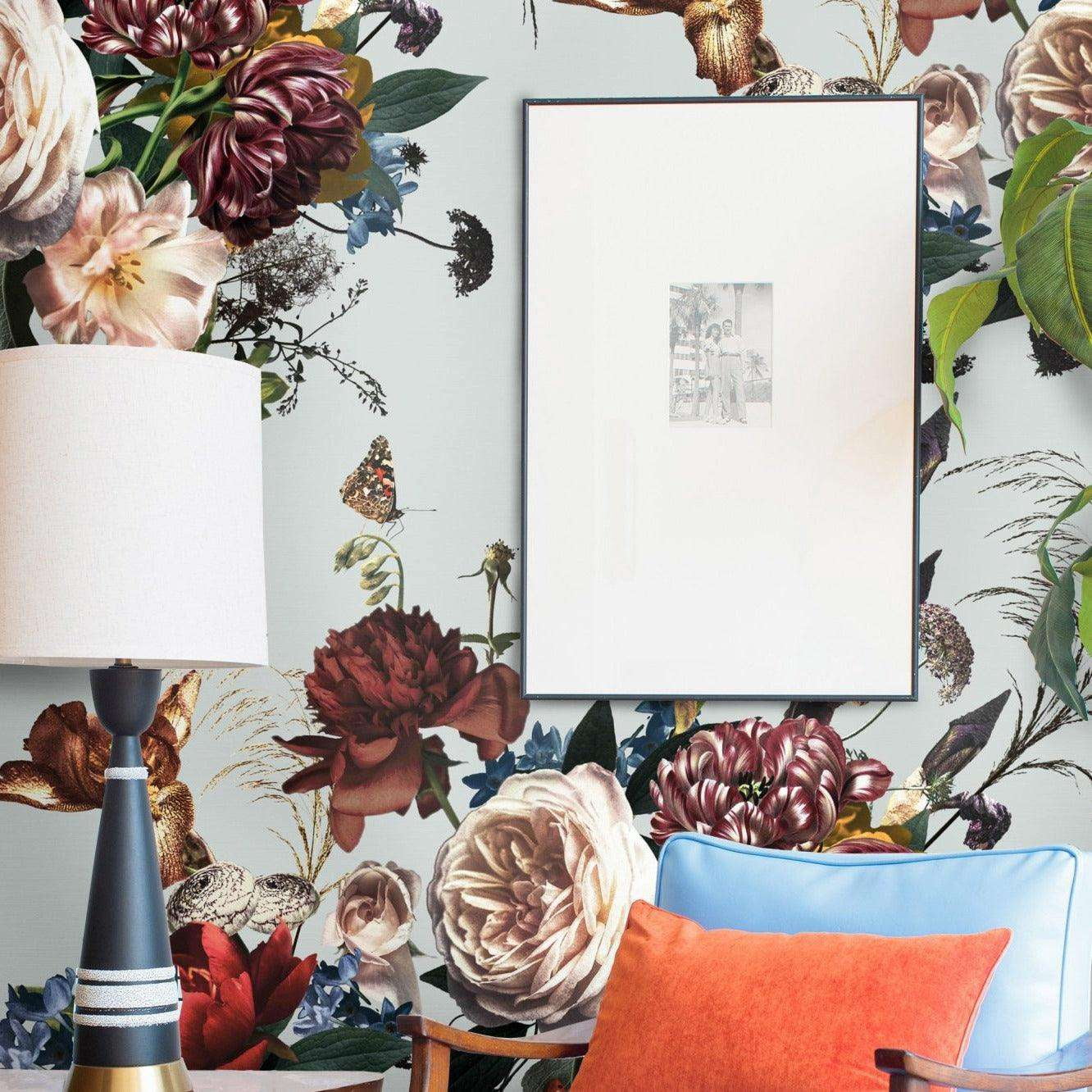 Renaissance Floral Wallpaper