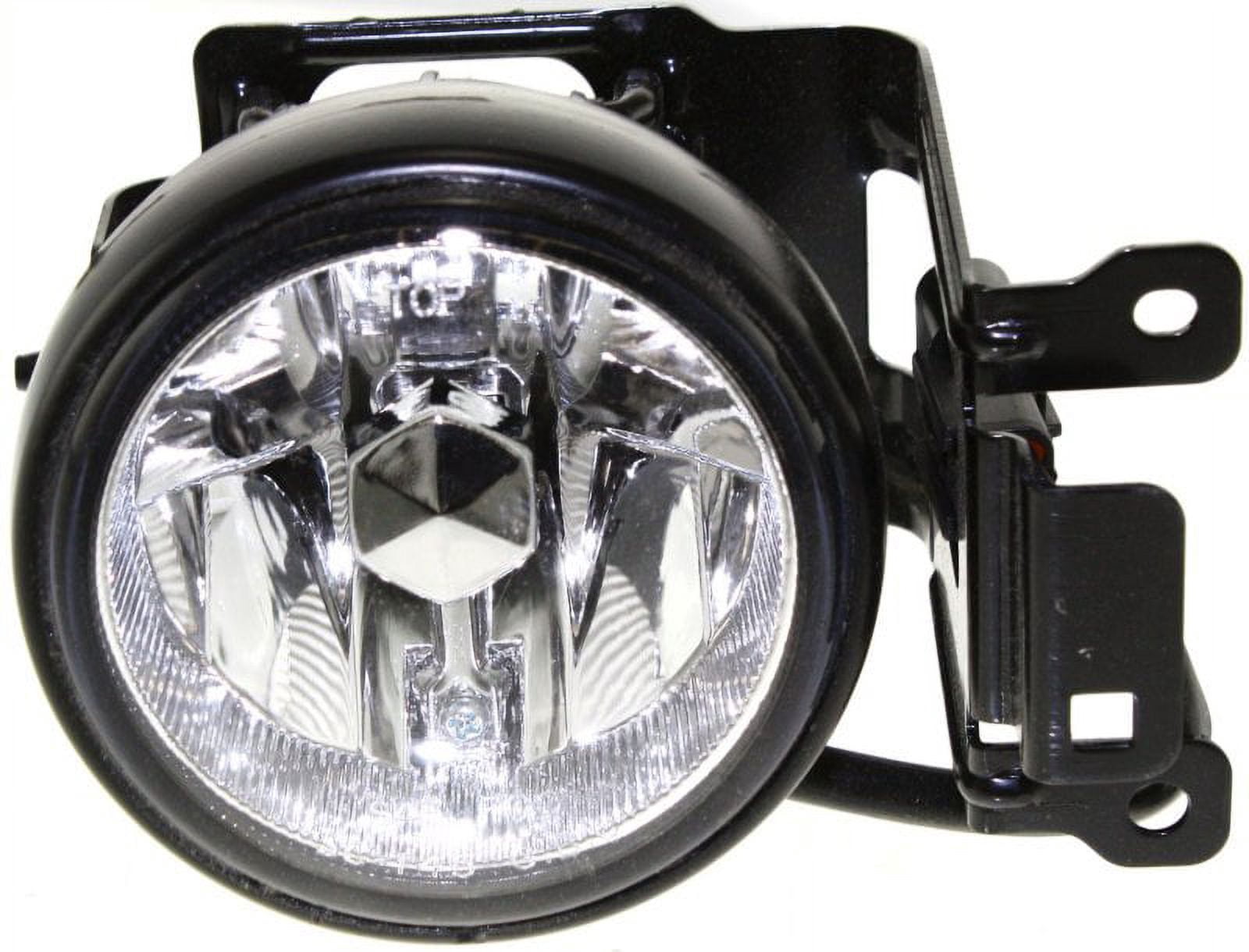 Replacement M107517 Fog Light Compatible with 2000-2004 Mitsubishi Montero Sport Front, Right Passenger With bulb(s)