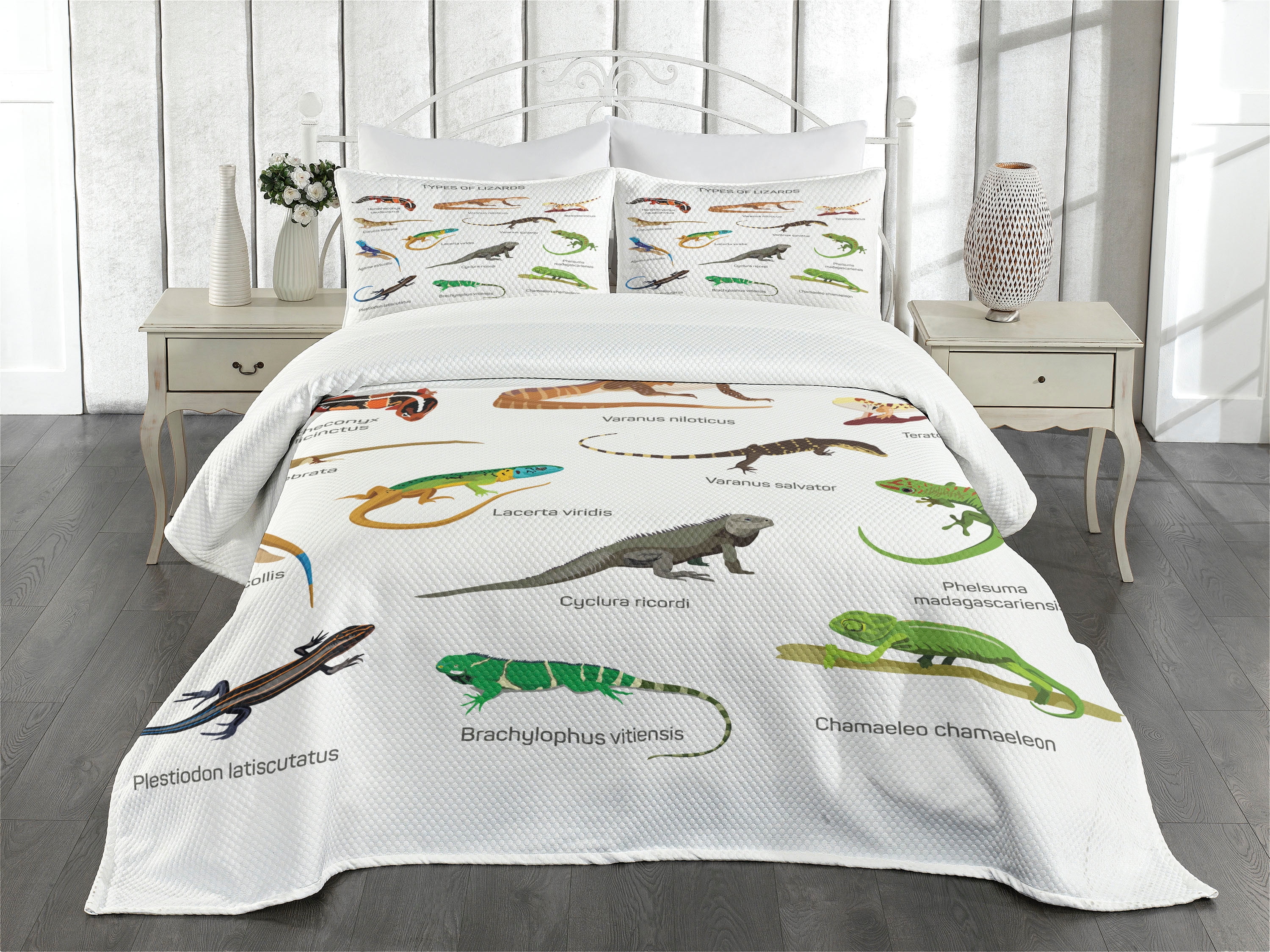 Reptile Bedspread Set Queen Size, Lizard Family Design on Plain Background Primitive Camouflage