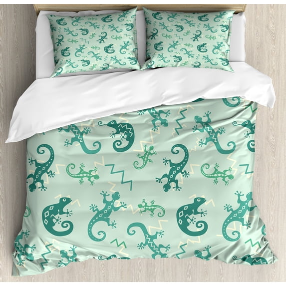 Reptile King Size Duvet Cover Set, African Exotic Lizards Chameleons Leaping Illustration Nature Reptiles Kids Nursery, Decorative 3 Piece Bedding Set with 2 Pillow Shams, Green Mint, by Ambesonne