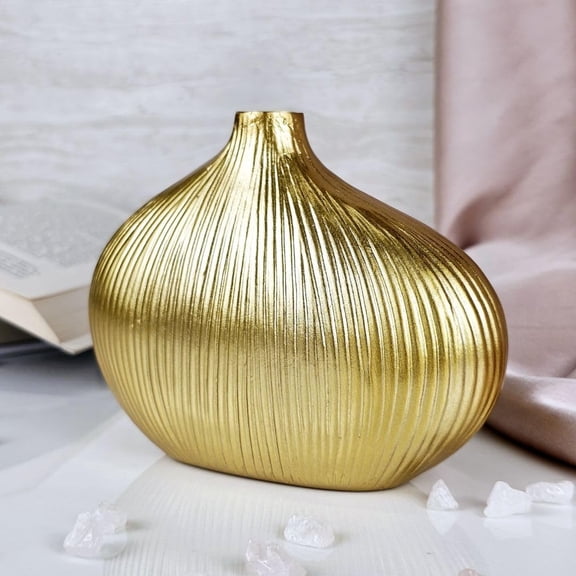 Resin Vase For Home Dcor, Decorative Flower Pot Showpiece, Golden, Small Size - 10.5 Cm | For Living Room, Bedroom, Office, Balcony, Center Table, Gifts | Lightweight, Only Vase - 1 Piece
