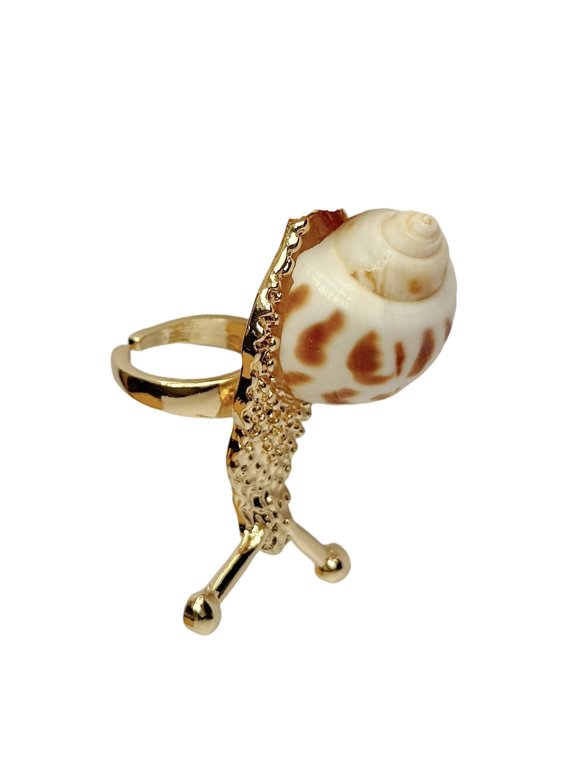 Resort Styles Oversized Snail Rings Fashionable Shell Jewelry for Vacation and Casual Outfit