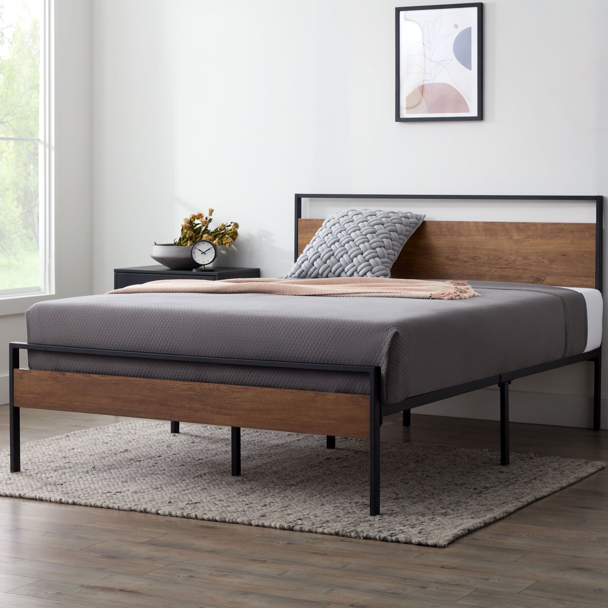 Rest Haven Ashland Metal and Wood Platform Bed, King, Brown